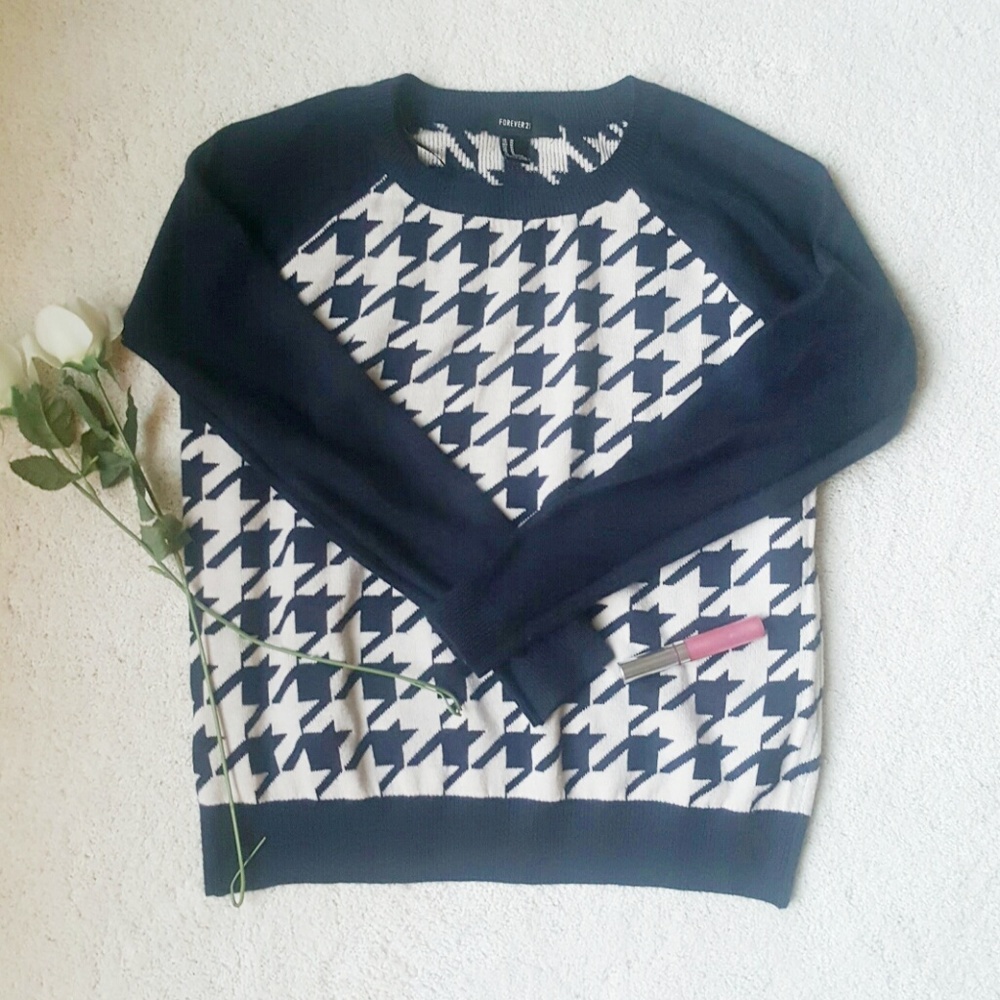 F21 • houndstooth sweater